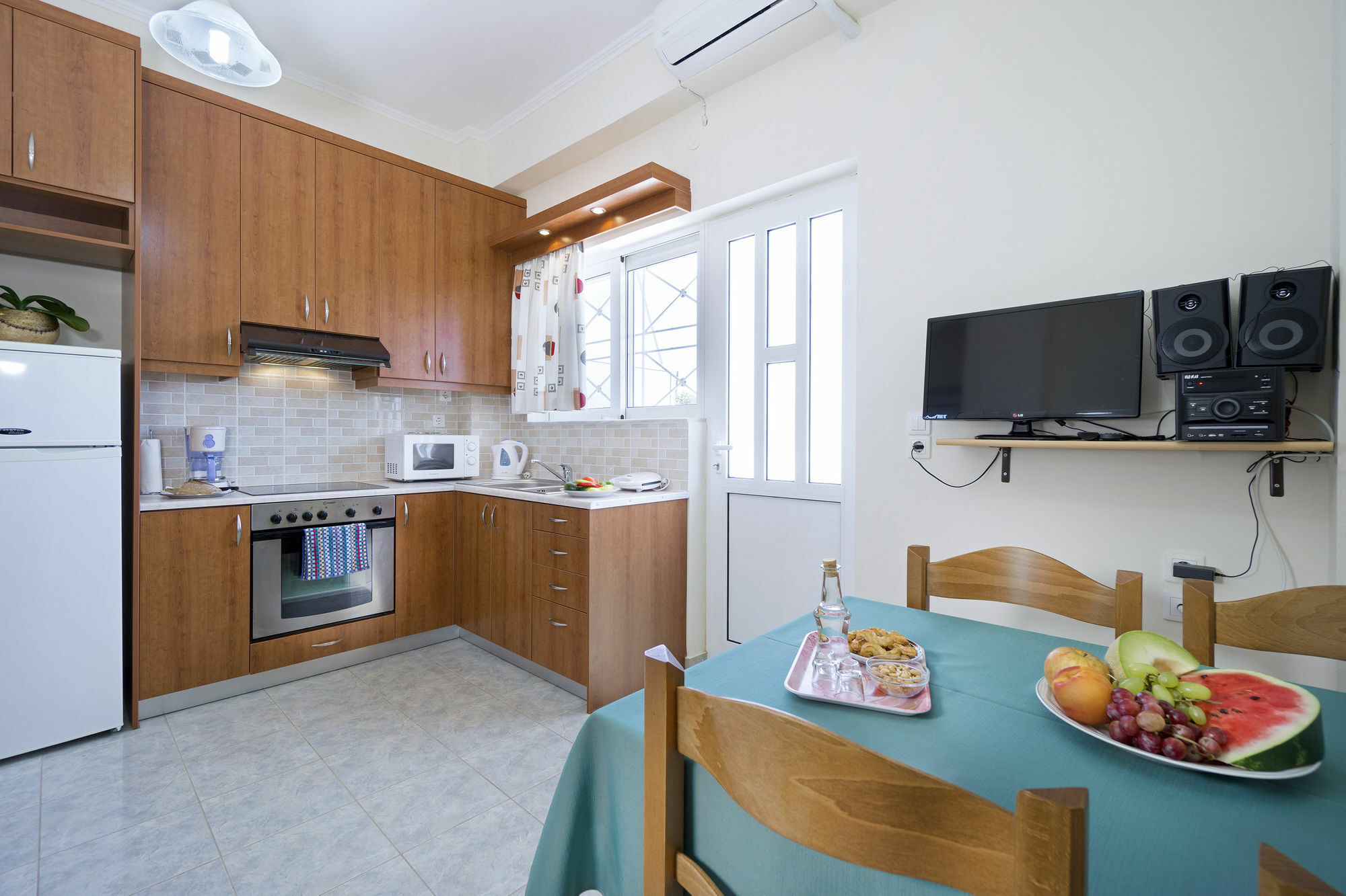 Skamagkas G. Apartments Stavrós エクステリア 写真